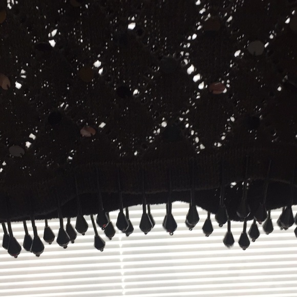 Excellent Condition Peekaboo Sequin Sweater - Picture 4 of 7